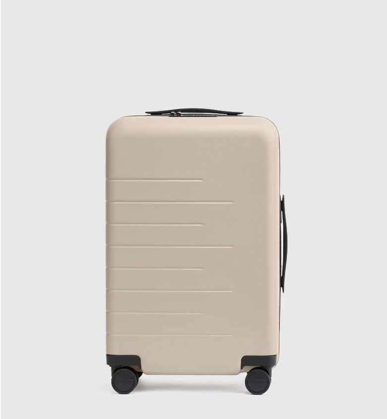 Quince Carry-On Hard Shell Suitcase (20")