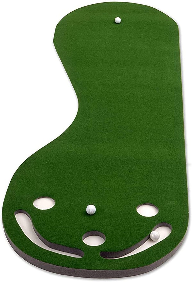 Putt-A-Bout Par Three Golf Putting Green