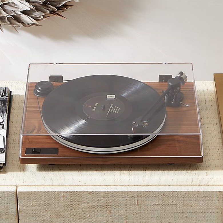 Orbit Special Walnut Turntable With Built-In Pre Amp