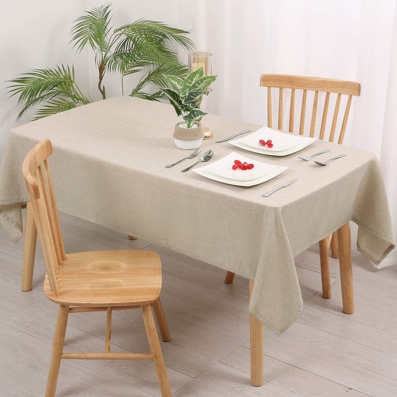 Hiasan Faux Linen Wrinkle and Stain Resistant Tablecloth (54 by 80 inches)