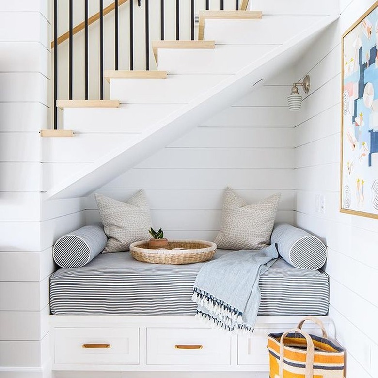 staircase reading nook