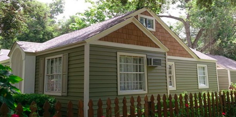 House with vinyl siding.