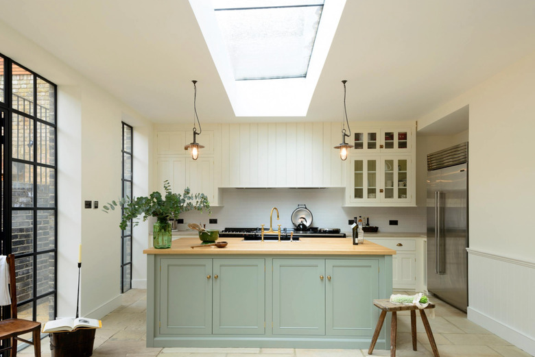 small kitchen decorating ideas with skylight