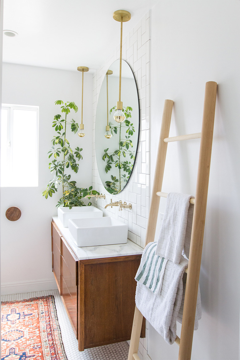 subway tile in small bathroom with midcentury style