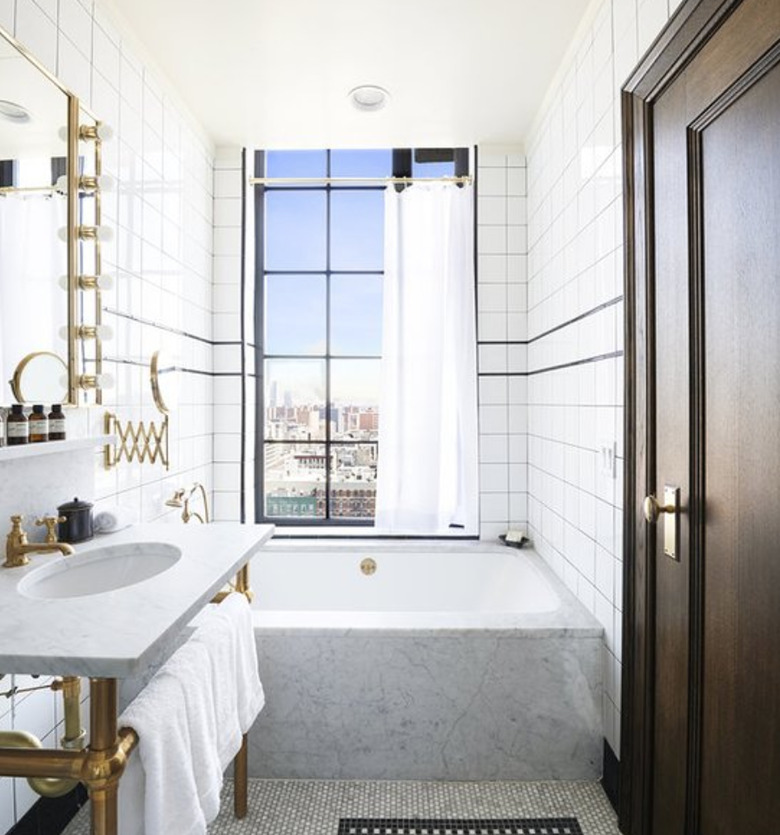 Bathtub at the Ludlow Hotel