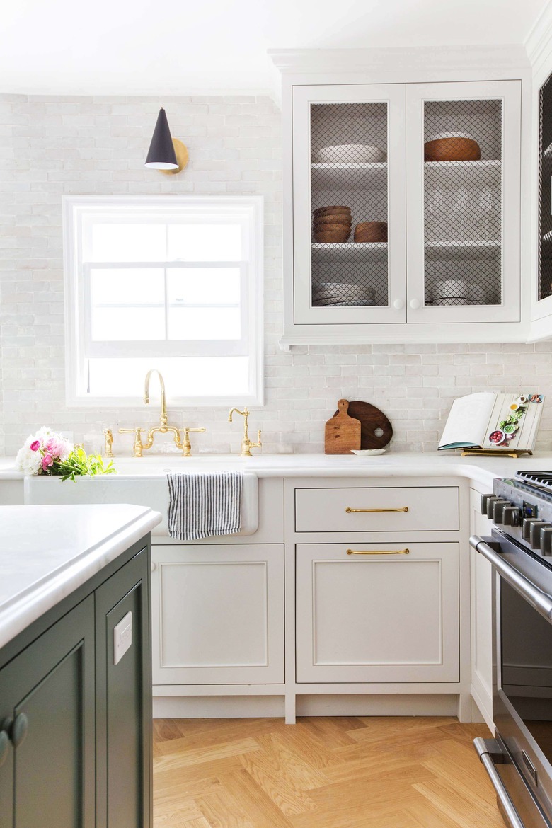 white kitchen cabinet ideas