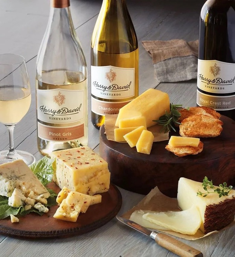 wine and cheese pairing