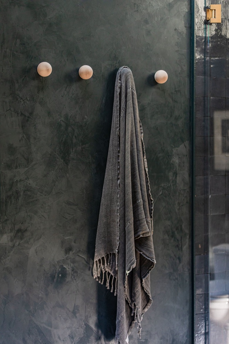 bold and dark bathroom