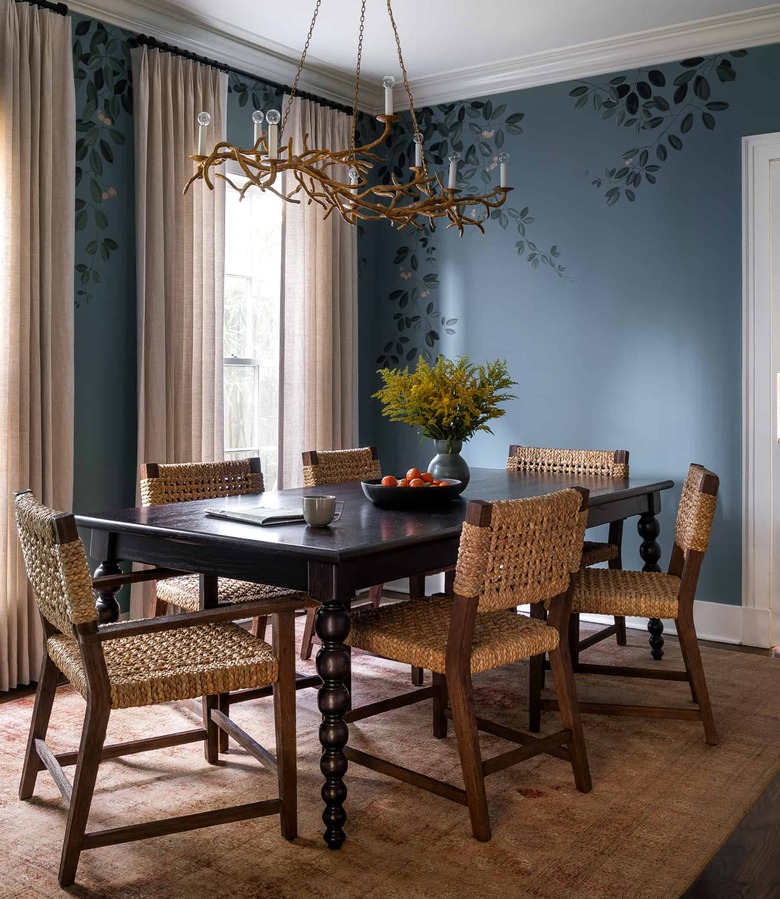 traditional dining room lighting with unique chandelier