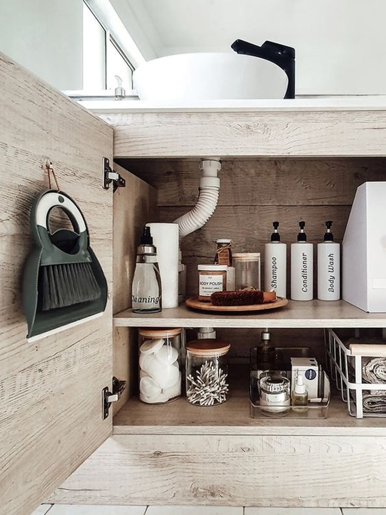 under the sink bathroom storage idea