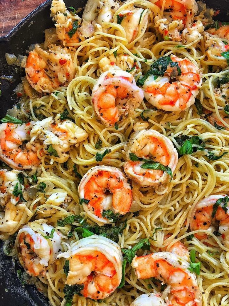 Darius Cooks Quick Lobster and Shrimp Scampi