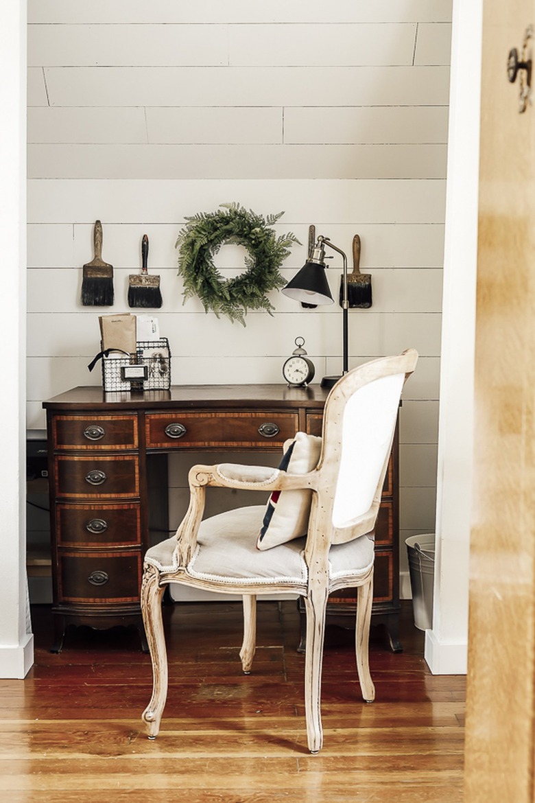 farmhouse workspace in vintage bedroom