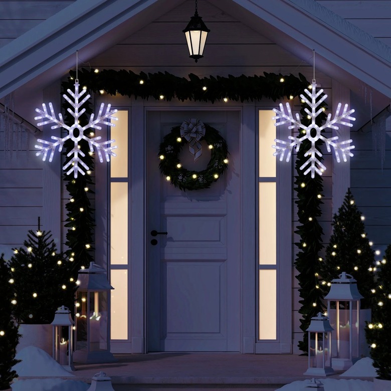 illuminated snow flake decor