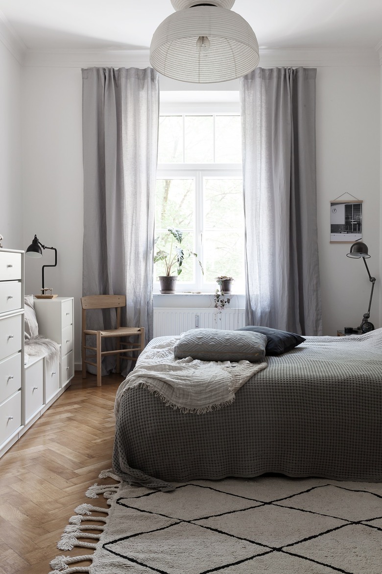 modern chic bedroom with Scandinavian inspiration