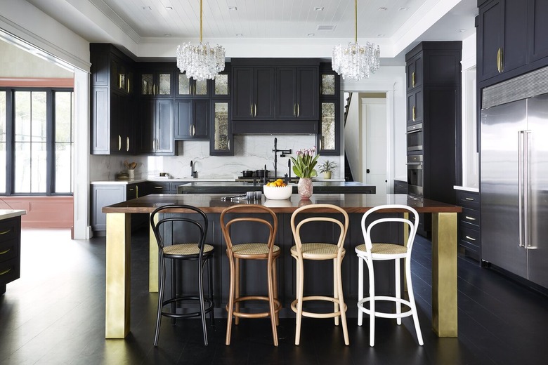 Black neutral color palette kitchen by Black Lacquer Design