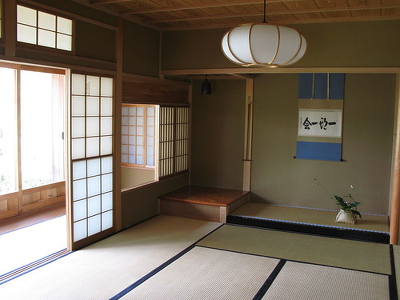 Tatami room