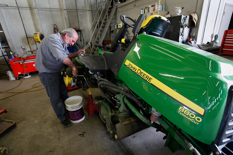 Farm Equipment Maker Deere Post 27 Percent Drop In Quarterly Profits