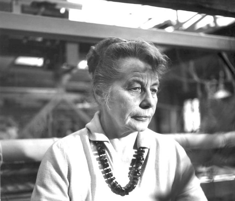 portrait of Gunta Stolzl with necklace