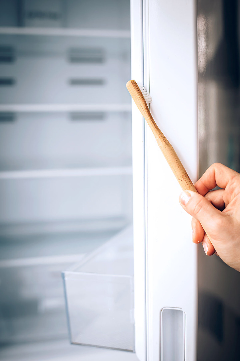 Clean door seals on fridge