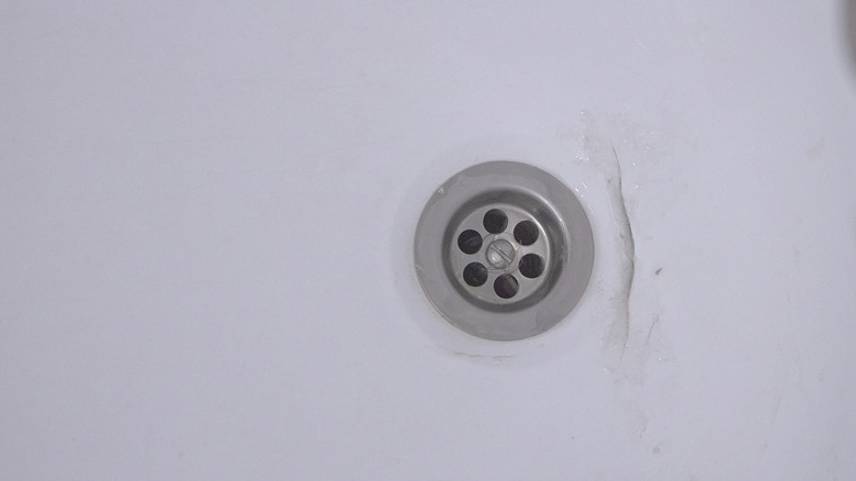 crack near bathtub drain