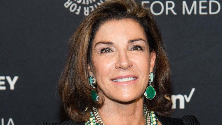 Close up of Hilary Farr at a red carpet event