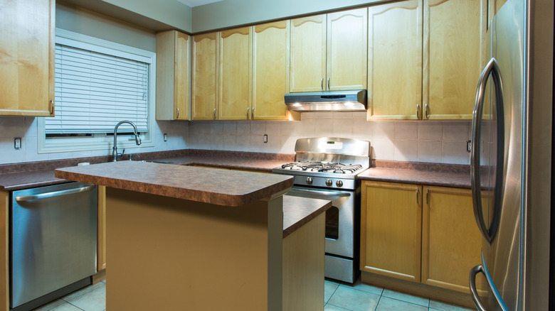 dated kitchen cabinets